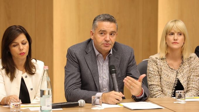 Turizmi ne 2019 - Klosi: Fillojme zbatimin e planit te 365 masave, synojme 10 mln turiste